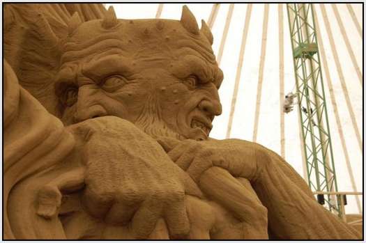 How-to-Create-Sand-Sculptures-13