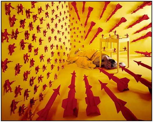 Paintings-and-Art-Photography-by-Sandy-Skoglund-7