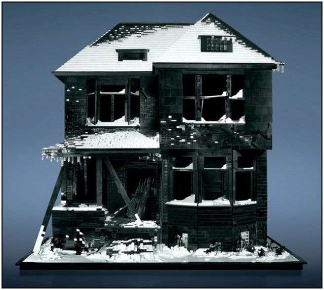 The-Amazing-Abandoned-LEGO-Houses-of-Mike-Doyle-3