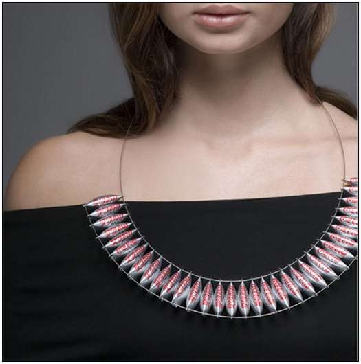 Beautiful-Jewelry-Made-From-Bottle-Caps-10