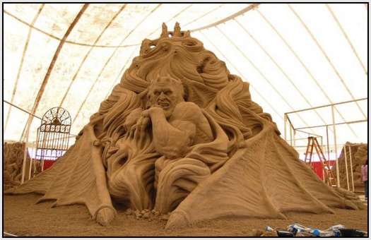 How-to-Create-Sand-Sculptures-11