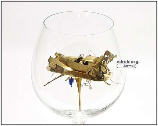 Miniatures-in-Wineglass-16