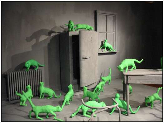 Paintings-and-Art-Photography-by-Sandy-Skoglund-22