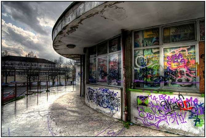 Abandoned-Buildings-16