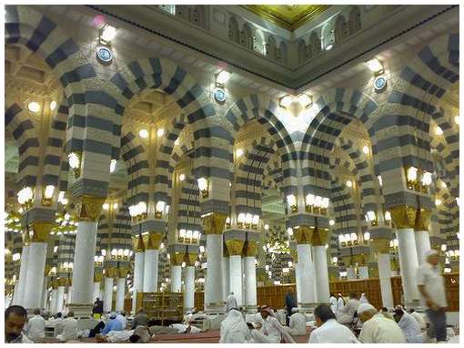 Most-Magnificent-Mosques-in-the-World-16