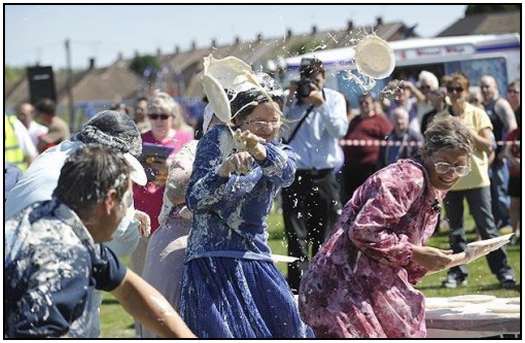 World-Custard-Pie-Throwing-Championship-1