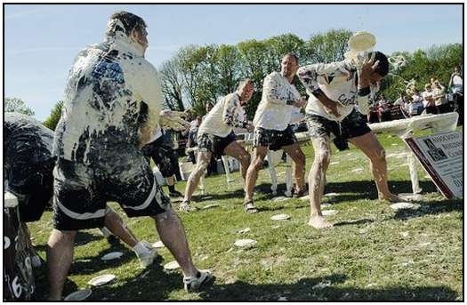 World-Custard-Pie-Throwing-Championship-5