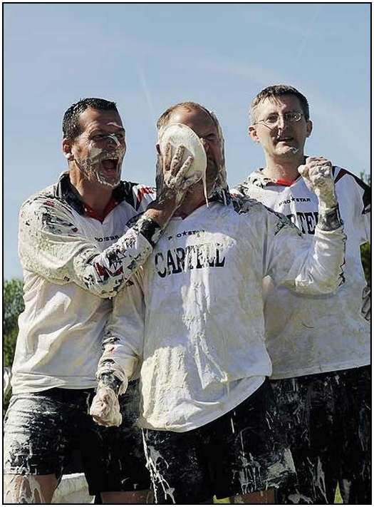 World-Custard-Pie-Throwing-Championship-9